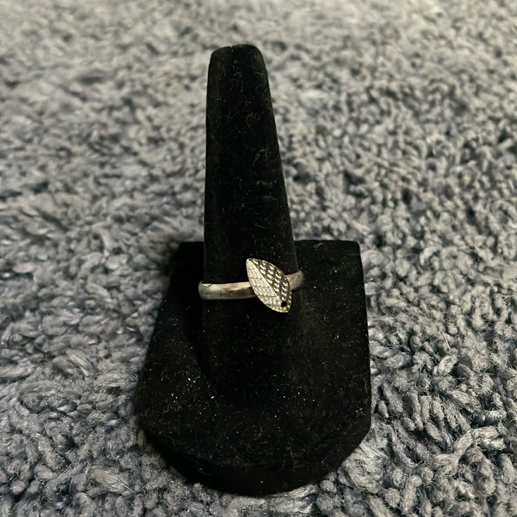 Silver Leaf Ring